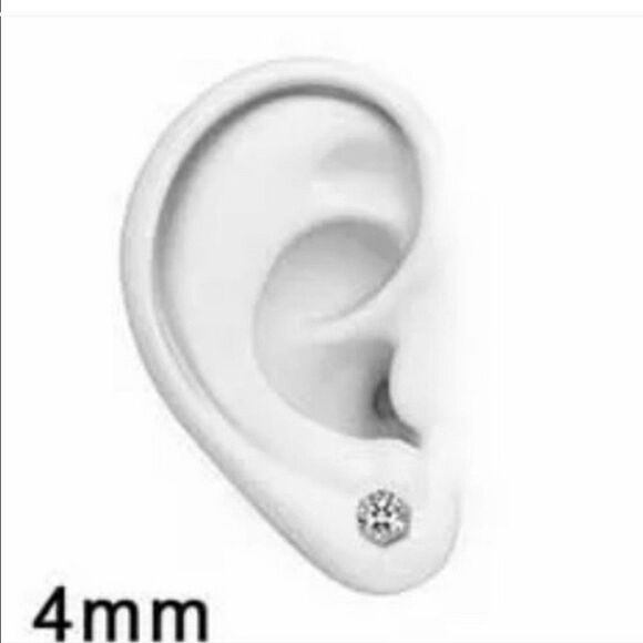 Clear 4mm #CZ Silver Stud Earrings 4 pronged - Picture 3 of 4